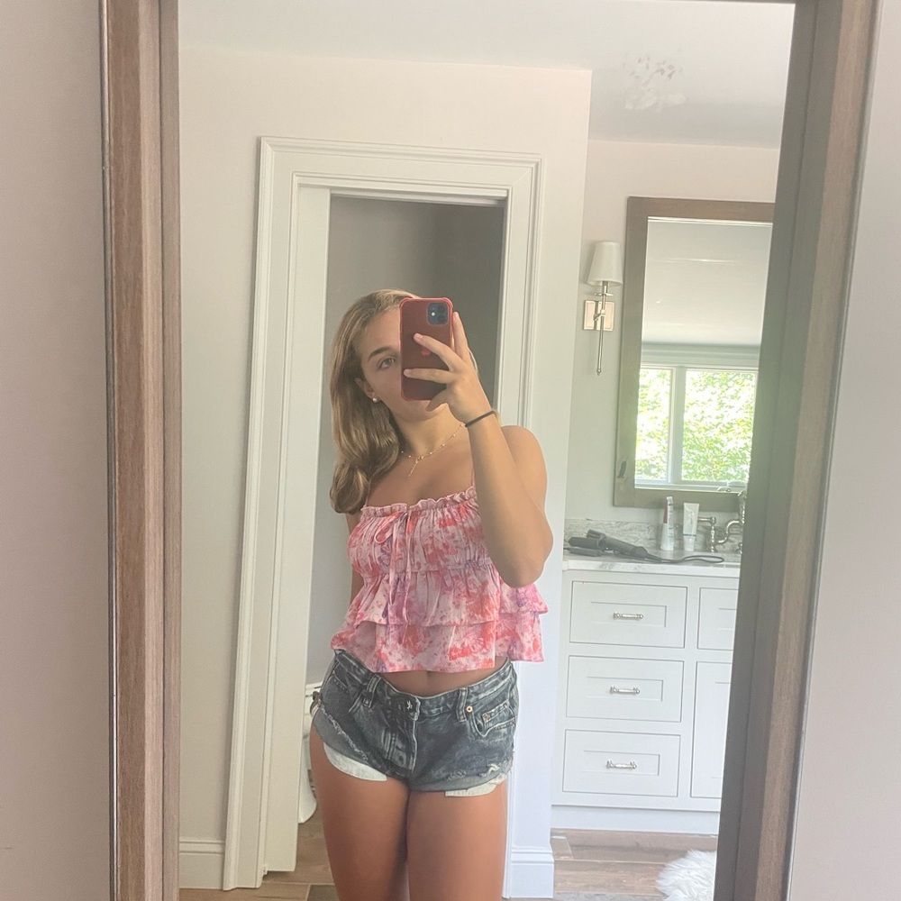 Wild fable top